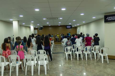 Culto das crianças Igreja Missão Praia da Costa pelo fotógrafo Douglas Maia'
