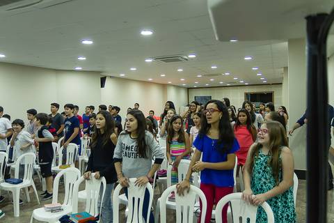Culto especial das crianças na Igreja Missão Praia da Costa pelo fotógrafo Douglas Maia'