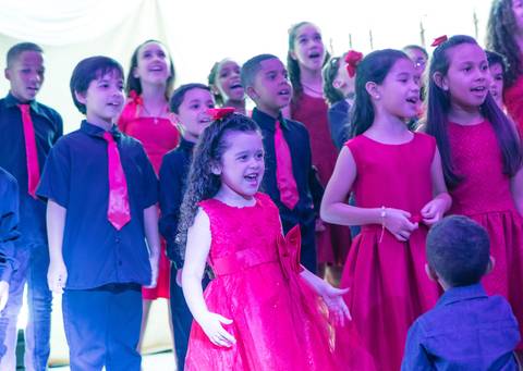 Lindo coral das crianças Igreja Batista da Floresta pelo fotógrafo Douglas Maia'