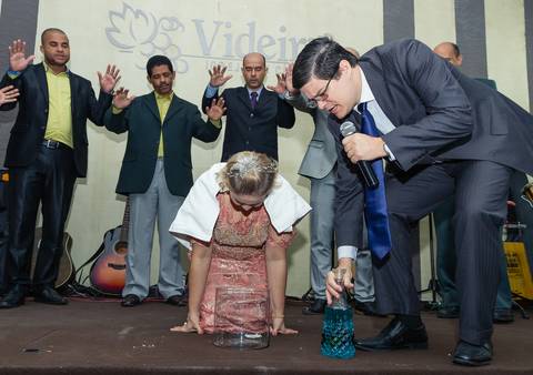 Culto de Consagração-Pastora-Kenia Almeida pelo fotógrafo Douglas Maia'