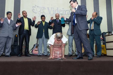 Culto de Consagração-Pastora-Kenia Almeida pelo fotógrafo Douglas Maia'