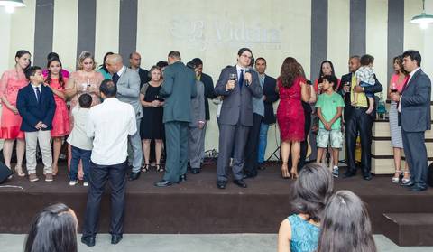 Momento da Santa Ceia Culto de Consagração-Pastora-Kenia Almeida pelo fotógrafo Douglas Maia'
