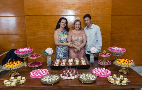 Festa de celebração à consagração da Pastora Kenia pelo fotógrafo Douglas Maia'