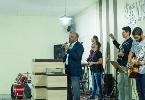 Culto Igreja Videira Vila Velha-ES pelo fotógrafo Douglas Maia'