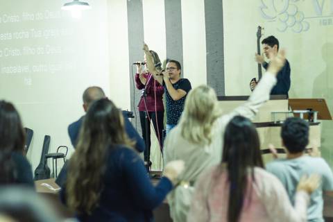 Louvor e adoração Culto Igreja Videira Vila Velha-ES pelo fotógrafo Douglas Maia'
