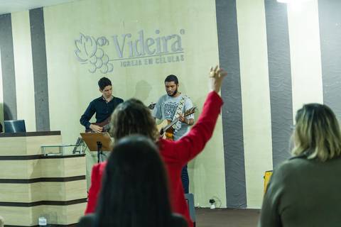 Adoração extravagante Culto Igreja Videira Vila Velha-ES pelo fotógrafo Douglas Maia'