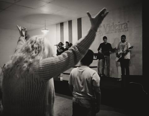 Adoração ao Senhor Culto Igreja Videira Vila Velha-ES pelo fotógrafo Douglas Maia'