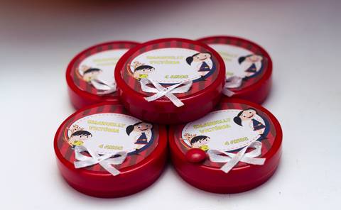 Scrapbook Latinha Tema Show da Luna pelo fotógrafo Douglas Maia'