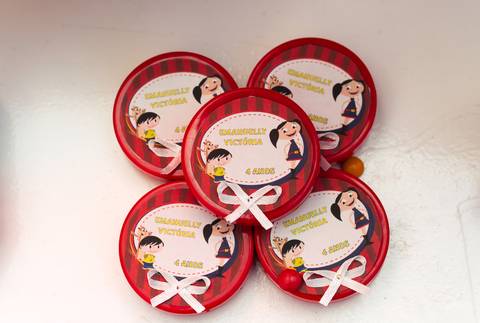 Latinha Tema Show da Luna pelo fotógrafo Douglas Maia'