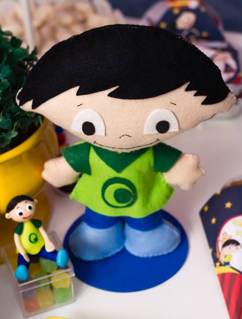 Personagem Júpiter na decoração Tema Show da Luna pelo fotógrafo Douglas Maia'