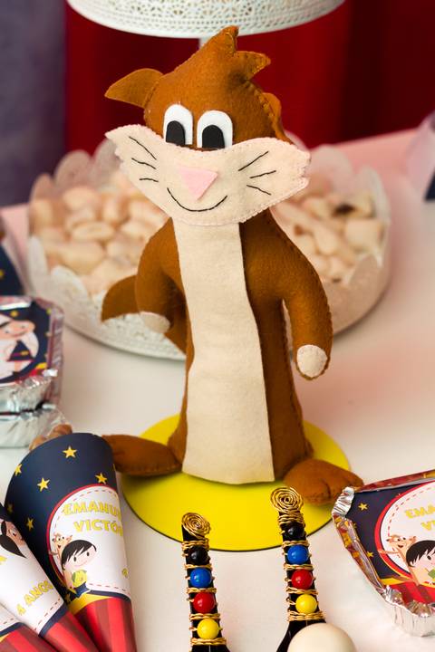 Boneco personagem Cláudio pelo fotógrafo Douglas Maia'