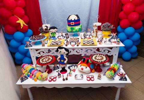 Meda decorada Show da Luna'