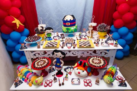 Detalhes decoração da mesa Show da Luna pelo fotógrafo Douglas Maia'