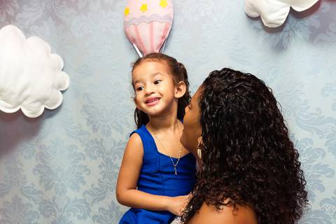Sorrindo para mamãe pelo fotógrafo Douglas Maia'