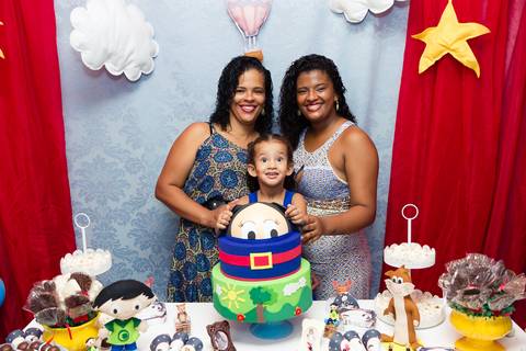 Emnuelly com sua mamãe e vovó pelo fotógrafo Douglas Maia'