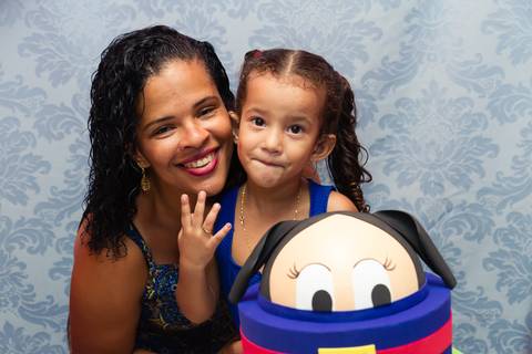 Emanuelly faz 4 aninhos pelo fotógrafo Douglas Maia'