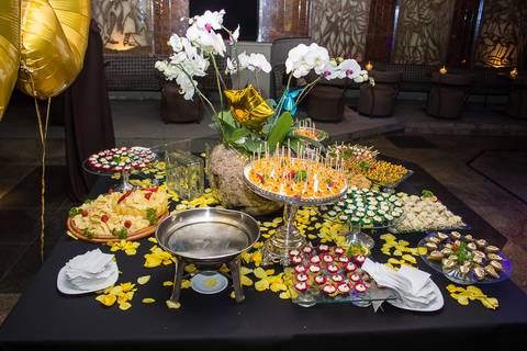 Festa de aniversário à fantasia retrato de família'