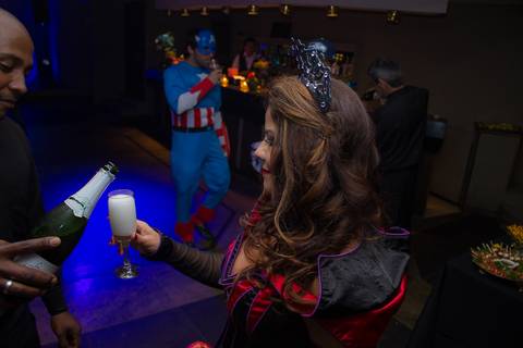 Festa de aniversário à fantasia retrato de família'