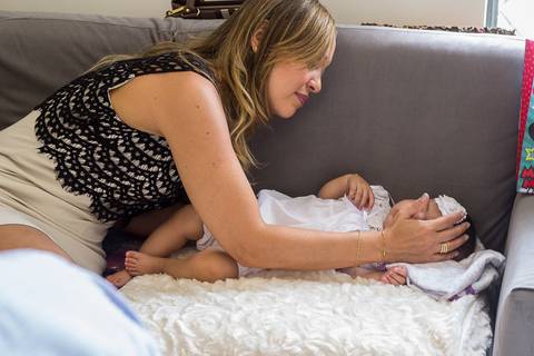 Fotografia de família fotografia de batizado foto de batismo de bebe em igreja católica em são paulo'