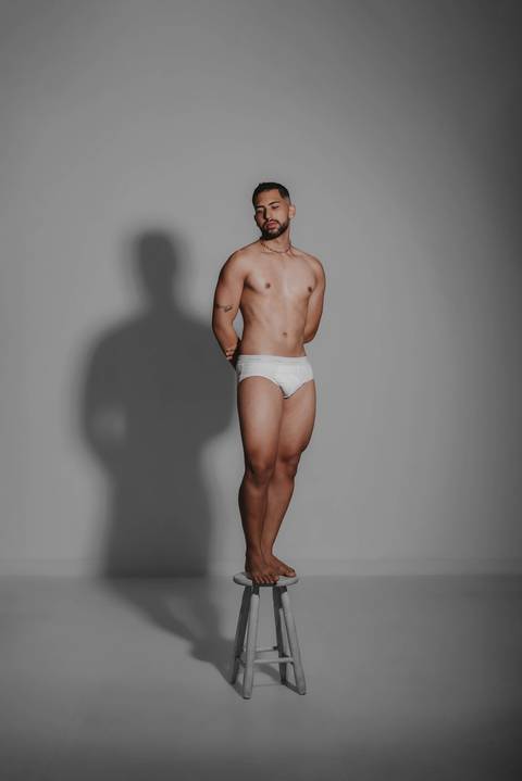 ensaio sensual masculino ensaio sensual ensaio masculino fotografo ensaio com fotografo ensaio pessoal masculino homem de jeans melhor fotografo jonas souza fotografia '