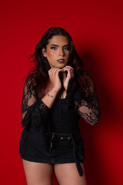 ensaio feminino mulher trans mac batons campanha mac releitura mac jonas souza valentina mulher trans fotografo de fotografo de nova odessa campanha mac 1994 campanha mac rupaul maquiadora maquiadora profissional ensaio de maquiagem fotografo '