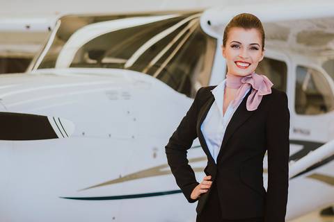 comissária. comissária excutiva. foto comissária executiva. avião. aviões. comissária de bordo executiva. comissária de bordo. Jonas Souza. Privet jet. Aeromoça. tripulante. comissária de voo. airline. crew. crewlife. modo de voo. flight mode.'