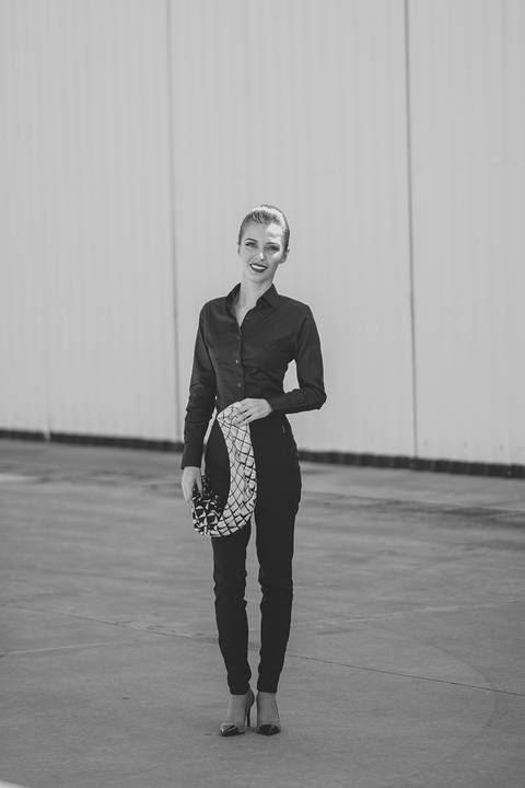 comissária. comissária excutiva. foto comissária executiva. avião. aviões. comissária de bordo executiva. comissária de bordo. Jonas Souza. Privet jet. Aeromoça. tripulante. comissária de voo. airline. crew. crewlife. modo de voo. flight mode.'