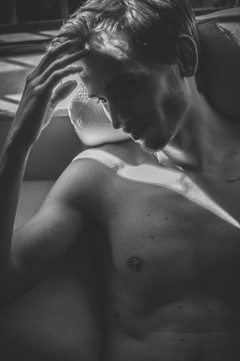 Jonas Souza. Jonas Souza fotografia. Fotógrafo de Nova Odessa. João Castilho. Nu. Nu artístico. Ensaio Masculino. Fotografia Masculino. Ensaio Nu. Campinas. Retrato (1)'