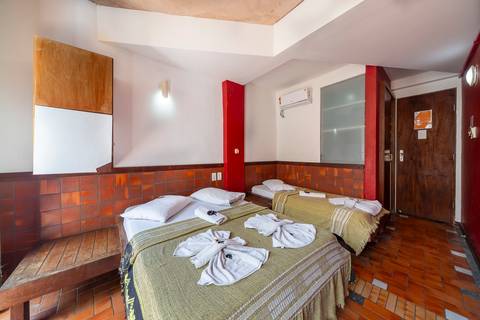 hostel-laranjeiras-pelourinho-bahia-brasil'