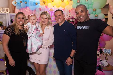 Sara Weiss Locks - Aniversário Infantil - Fotografia 1 Ano'