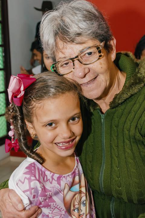 Aniversário surpresa da Maria Clara.'