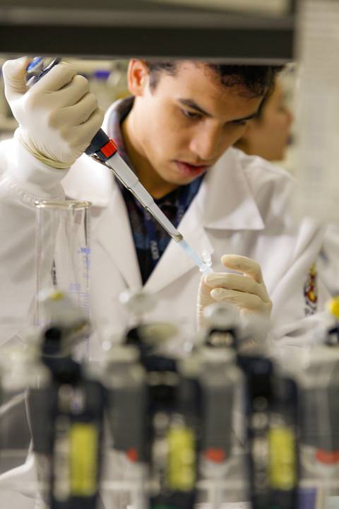 LABORATÓRIO DE BIOLOGIA MOLECULAR'