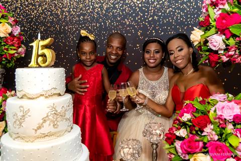  Brinde da Debutante e Família  no Alta Cabana'