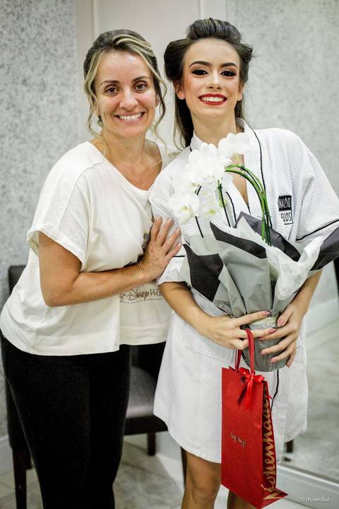 Debutante making off campinas Agnaldo Cabelos'