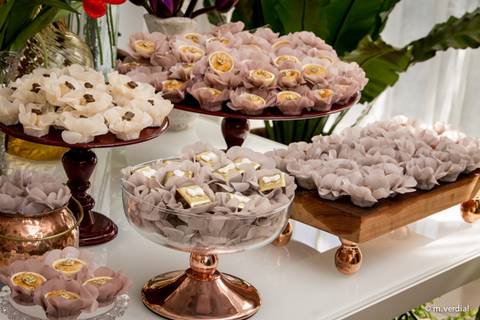 Villa Delikatessen - Decoração Naná Vitachi .'