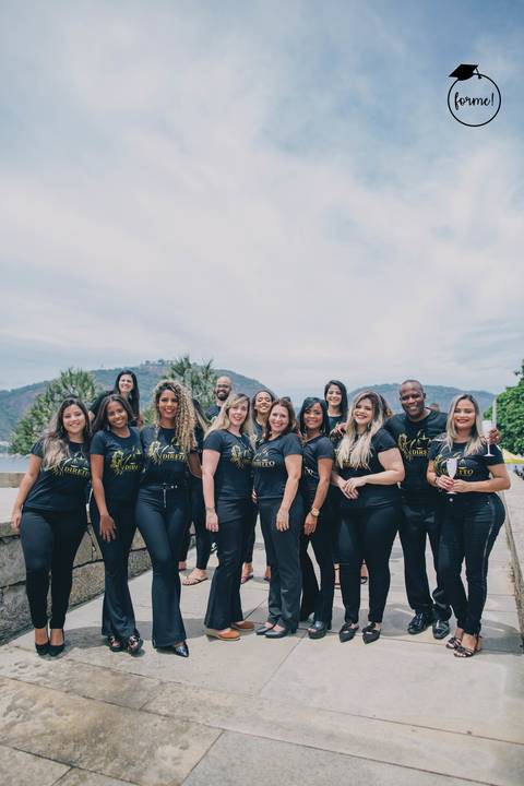 fotos-de-formatura-grupo-rj-ensaio-externo-direito-ri-colacao-graduacao'