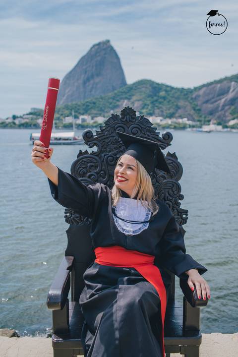 Fotos-de-formatura-rj-criativa-ensaio-externo-rj-aterro-do-flamengo-poses-individual-cadeira-formatura-rj-formandos-administracao-humanos-adm-design-psicologia-nutricao-enfermagem-edfisica-medicina-direito'