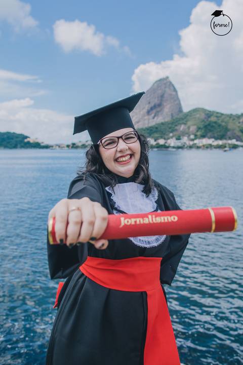 Fotos-de-formatura-rj-criativa-ensaio-externo-rj-aterro-do-flamengo-poses-individual-cadeira-formatura-rj-formandos-administracao-humanos-adm-design-psicologia-nutricao-enfermagem-edfisica-medicina-direito-jornalismo'