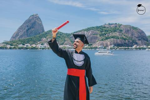 Fotos-de-formatura-criativa-ensaio-externo-rj-aterro-do-flamengo-poses-individual-cadeira-formatura-rj-formandos-administracao-humanos-adm-design-psicologia-nutricao-enfermagem-edfisica-medicina-direito'