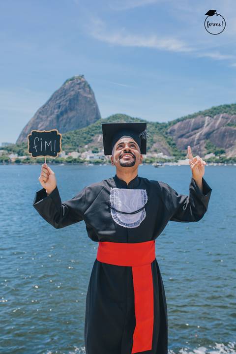 Fotos-de-formatura-criativa-ensaio-externo-rj-aterro-do-flamengo-poses-individual-cadeira-formatura-rj-formandos-administracao-humanos-adm-design-psicologia-nutricao-enfermagem-edfisica-medicina-direito'