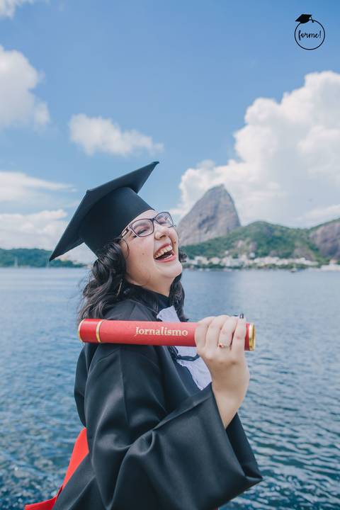 Fotos-de-formatura-rj-criativa-ensaio-externo-rj-aterro-do-flamengo-poses-individual-cadeira-formatura-rj-formandos-administracao-humanos-adm-design-psicologia-nutricao-enfermagem-edfisica-medicina-direito-jornalismo'