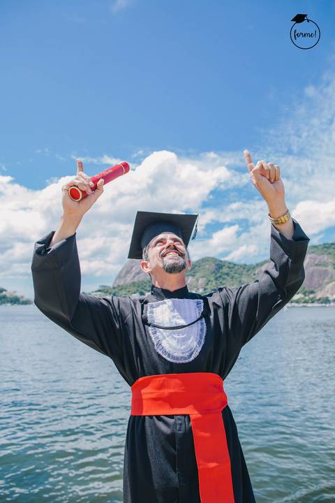 Fotos-de-formatura-rj-criativa-ensaio-externo-rj-aterro-do-flamengo-poses-individual-cadeira-formatura-rj-formandos-administracao-humanos-adm-design-psicologia-nutricao-enfermagem-edfisica-medicina-direito'