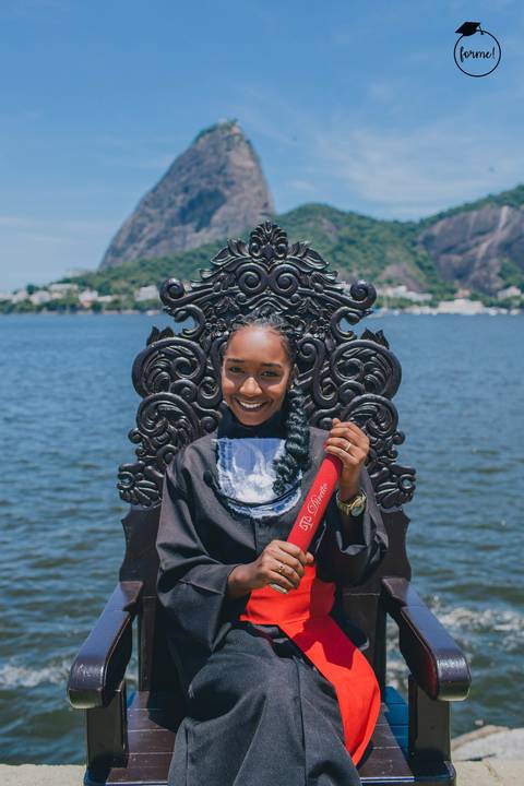Fotos-de-formatura-criativa-ensaio-externo-rj-aterro-do-flamengo-poses-individual-cadeira-formatura-rj-formandos-administracao-humanos-adm-design-psicologia-nutricao-enfermagem-edfisica-medicina-direito'