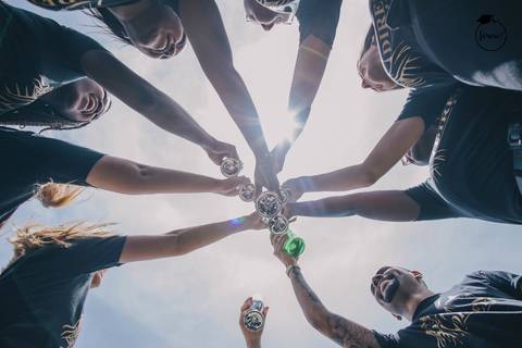 Fotos-de-formatura-criativa-ensaio-externo-rj-aterro-do-flamengo-poses-grupo-formatura-rj-formandos-administracao-humanos-adm-design-psicologia-nutricao-enfermagem-edfisica-medicina-direito'