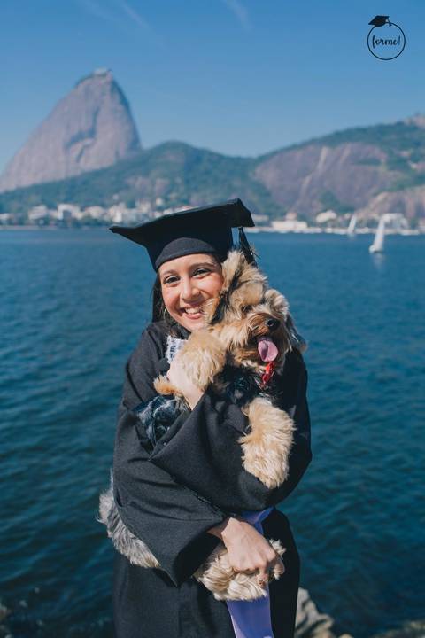 Fotos-de-formatura-criativa-ensaio-externo-aterro-do-flamengo-pose-na-individual-album-de-formatura-rj-formandos-letras-adm-design-pedagogia'