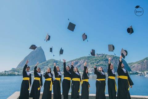 fotos-de-formatura-criativa-ensaio-externo-album-de-formatura-rj-aterro-do-flamengo-farmacia'