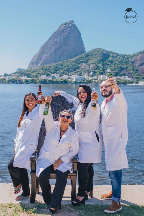 fotos-de-formatura-criativa-ensaio-externo-album-de-formatura-rj-aterro-do-flamengo-farmacia'