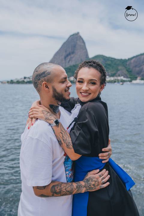 Fotos-de-formatura-criativa-ensaio-externo-aterro-do-flamengo-poses-individual-cadeira-formatura-rj-formandos-administracao-humanos-adm-design'