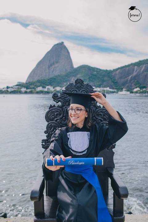 Fotos-de-formatura-criativa-ensaio-externo-aterro-do-flamengo-poses-individual-cadeira-formatura-rj-formandos-administracao-humanos-adm-design-psicologia-turismo-adm'