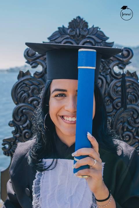 Fotos-de-formatura-criativa-ensaio-externo-aterro-do-flamengo-poses-individual-cadeira-formatura-rj-formandos-administracao-humanos-adm-design'